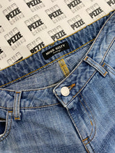 Load image into Gallery viewer, Miss sixty jeans
