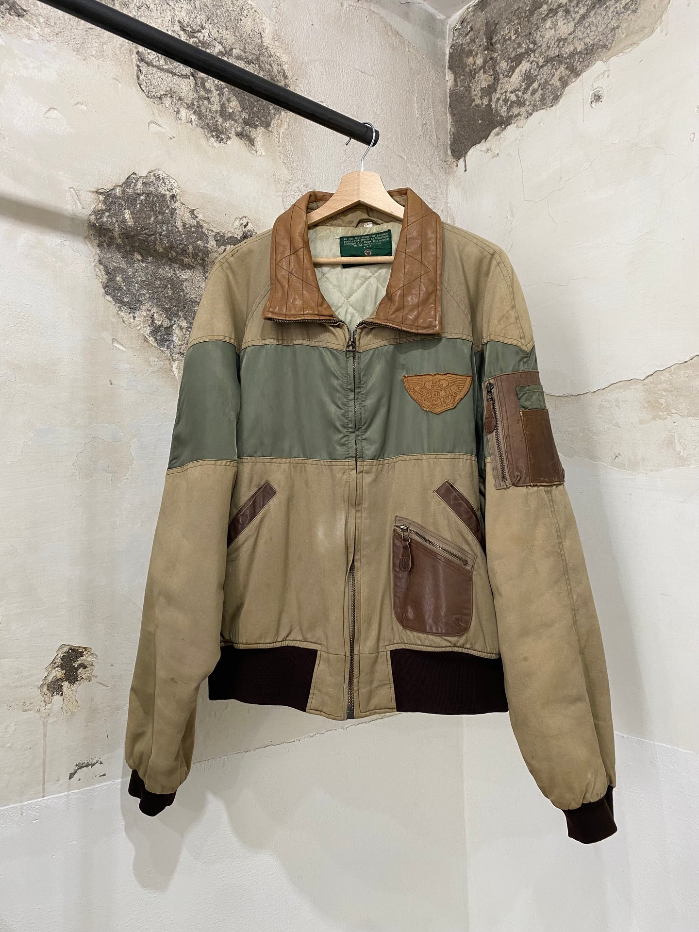 Aviator bomber