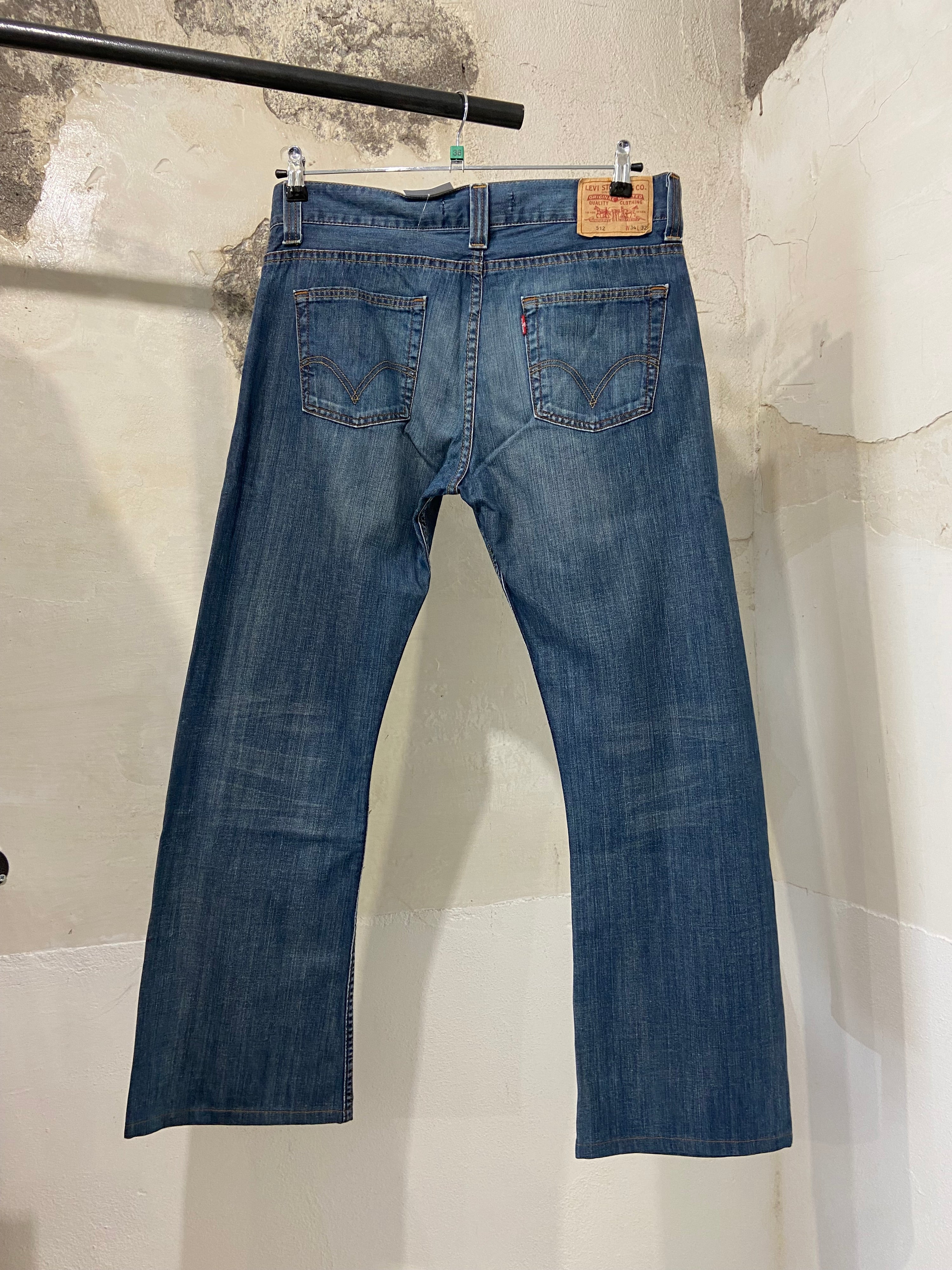 Levi’s Bootcut Jeans 512