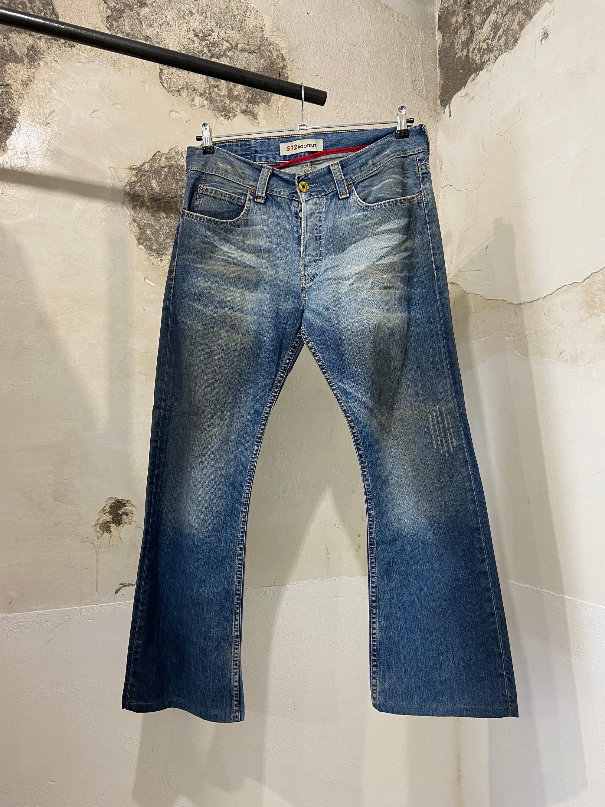 Levi’s bootcut jeans 512
