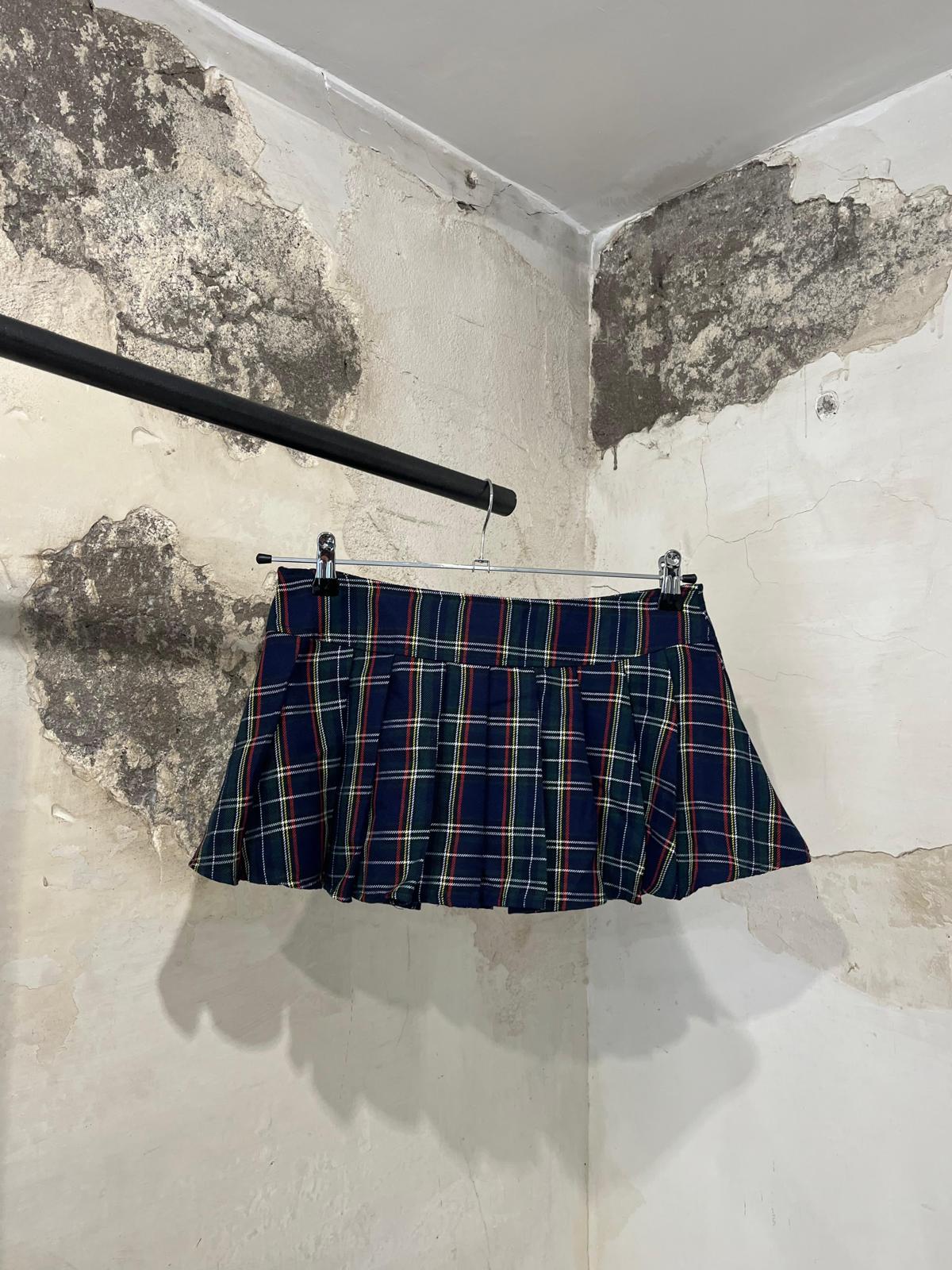 Y2K mini skirt