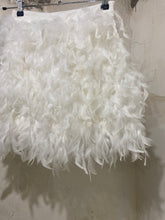 Load image into Gallery viewer, Ostrich feathers skirt
