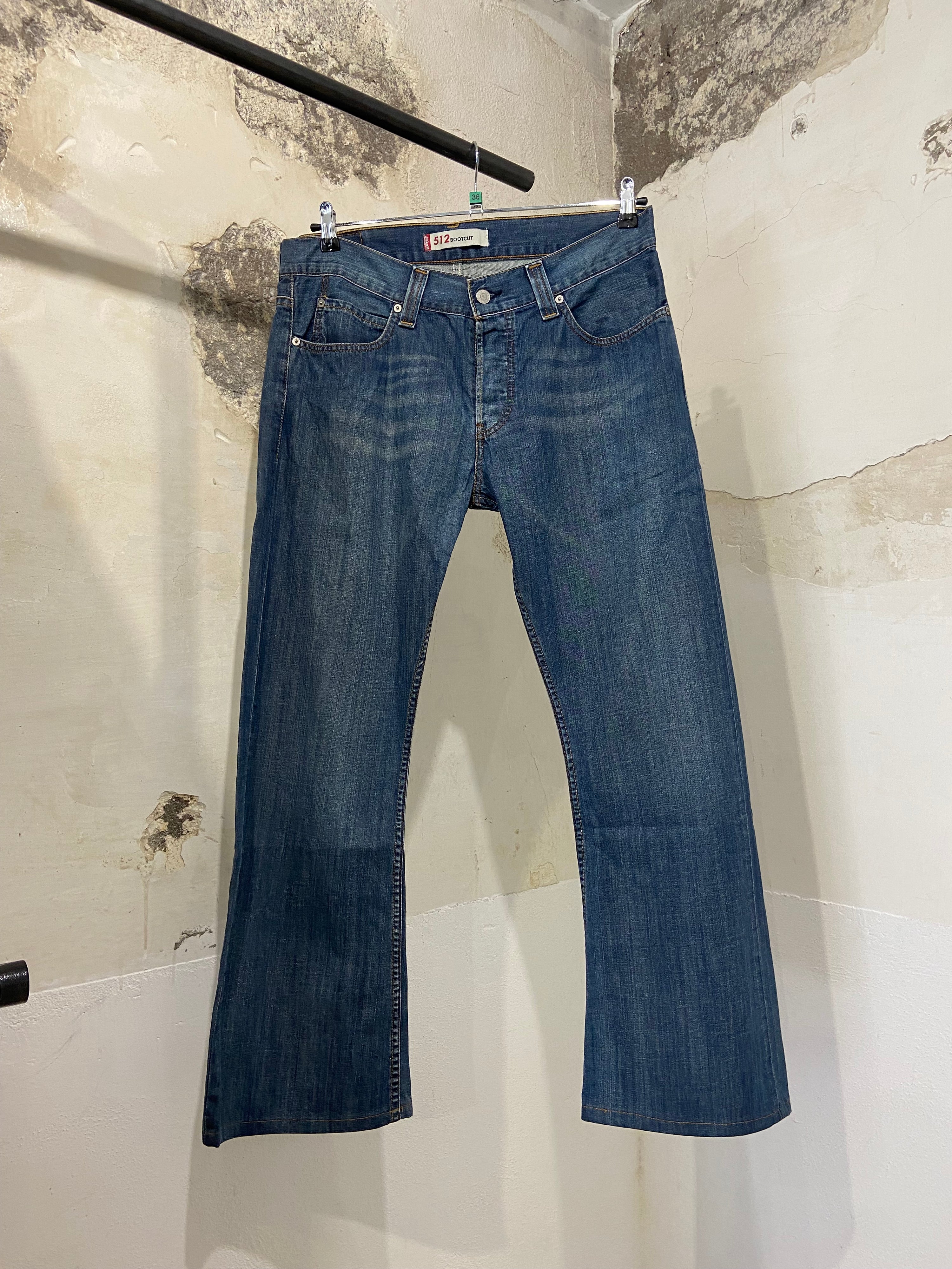 Levi’s Bootcut Jeans 512